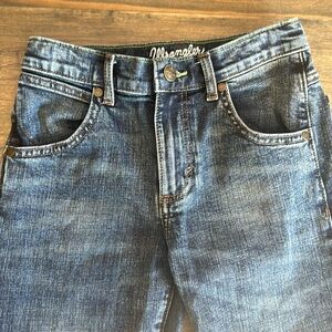 Boys size 12 wrangler retro slim straight jeans